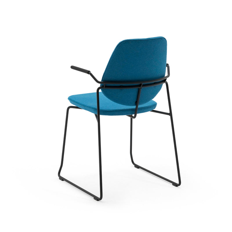 Sid stackingchair w/armrest, bolt base