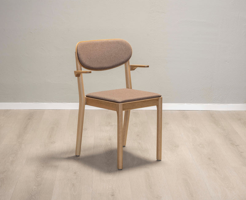 Svea stacking chair w/upholstered seat and back, w/armrest