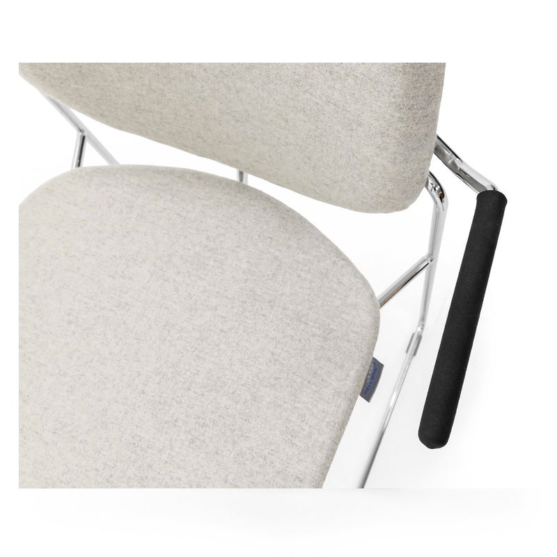 Sid stackingchair w/armrest, bolt base