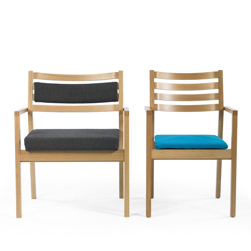 Modus bariatric stacking chair w/armrests