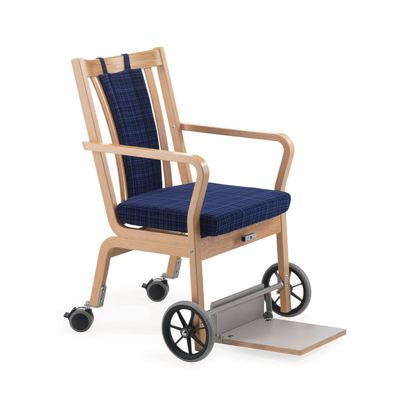 Duun chair w/armrests, wheels and footrest