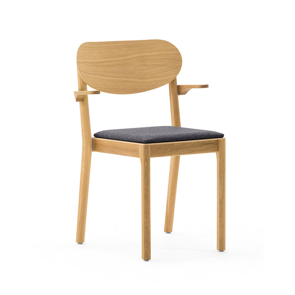 Svea stacking chair w/upholstered seat, w/armrest