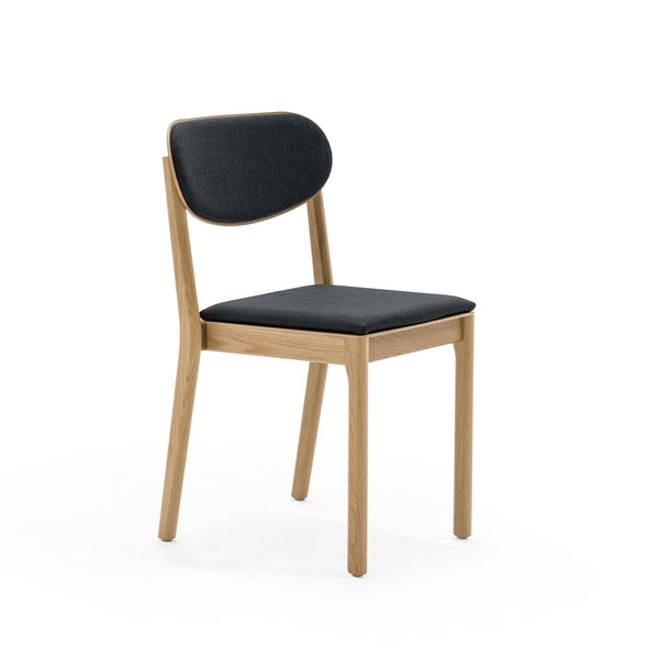 Svea stapelbar stol m/klädd sits och rygg, u/armstöd